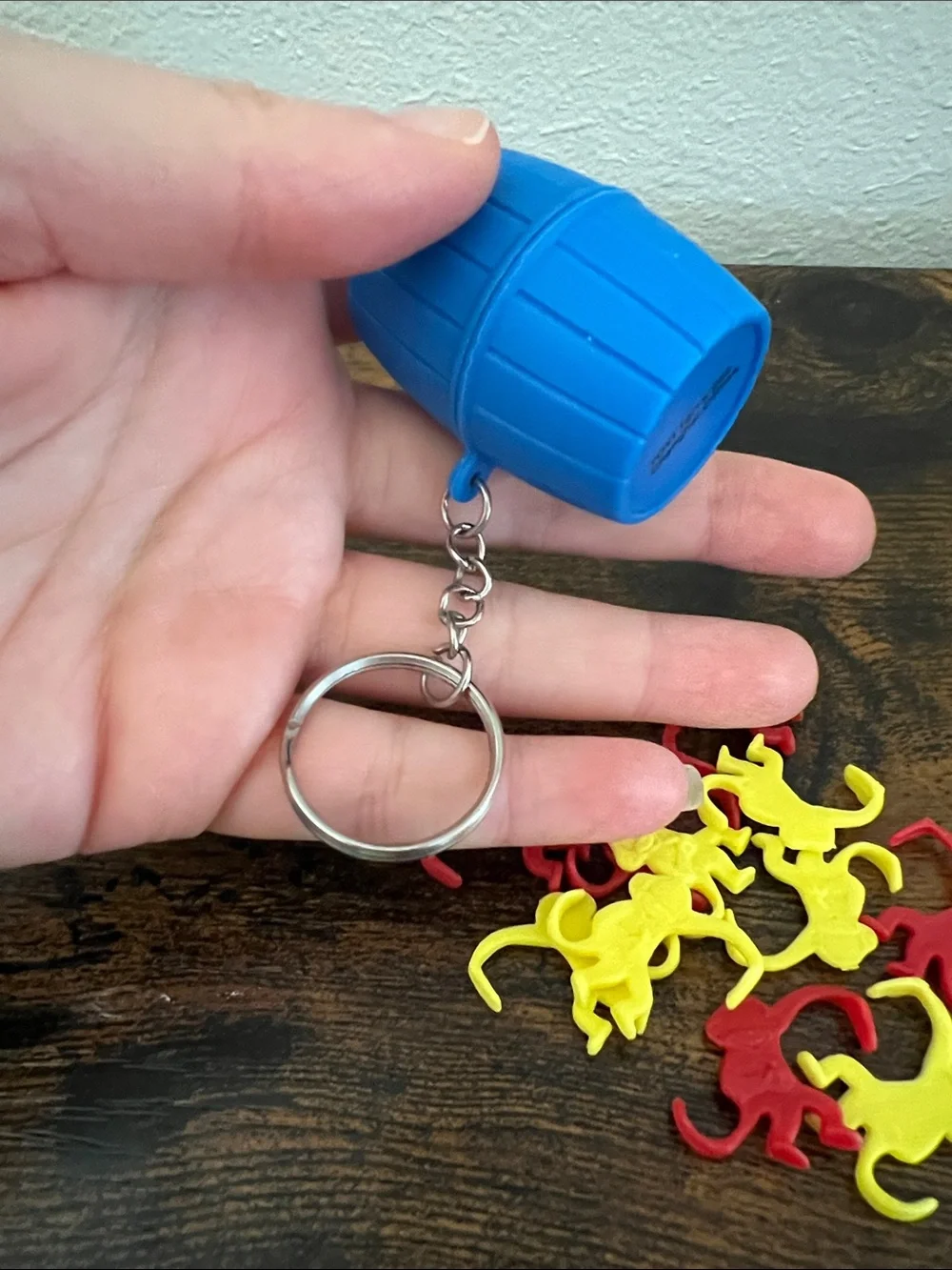 Classic Barrel of Monkeys Game Mini Travel Kids Gifting